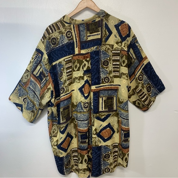 Tribes Camp Shirt Men XL Short Sleeve  Abstract Print Button Up Travel Vacation - Picture 5 of 9